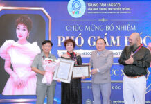 Nghệ sĩ Đức Xuân chính thức nhận quyết định giữ chức PGĐ Trung tâm UNESCO Văn hóa & Thông tin Truyền thông